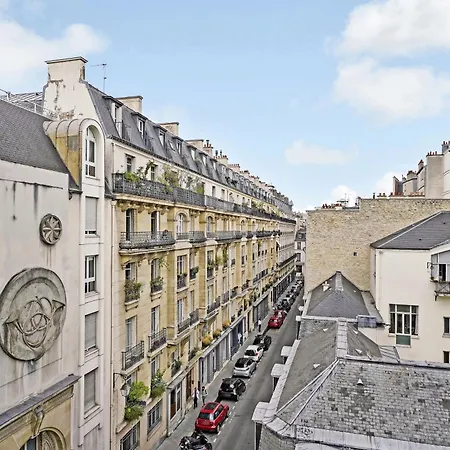 Parisian Charm In The Heart Of The Marais !